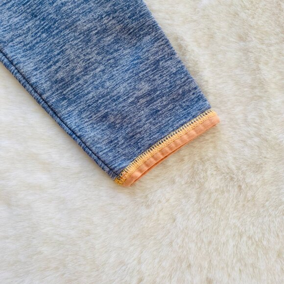 Under Armour Hoodie Blue Pull Over Hooded Sweatshirt with Pockets Size YMD Girls - Picture 2 of 15